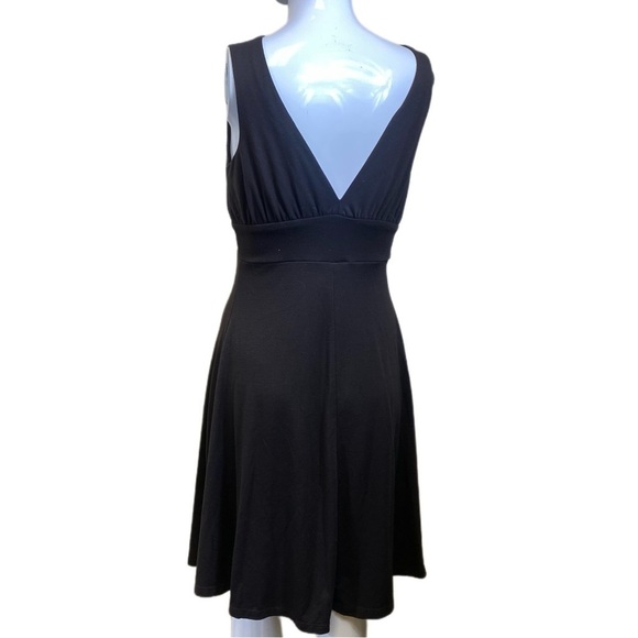 Street Code black dress sleeveless v neck on back and front - Picture 2 of 4
